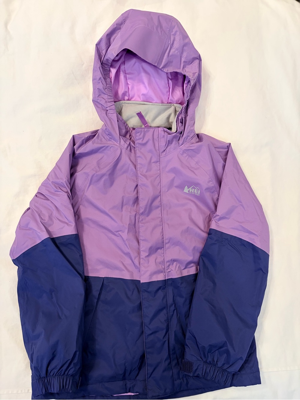 REI Kids' Size Small (8) Two-Tone Lavender and Deep Purple Hooded Raincoat